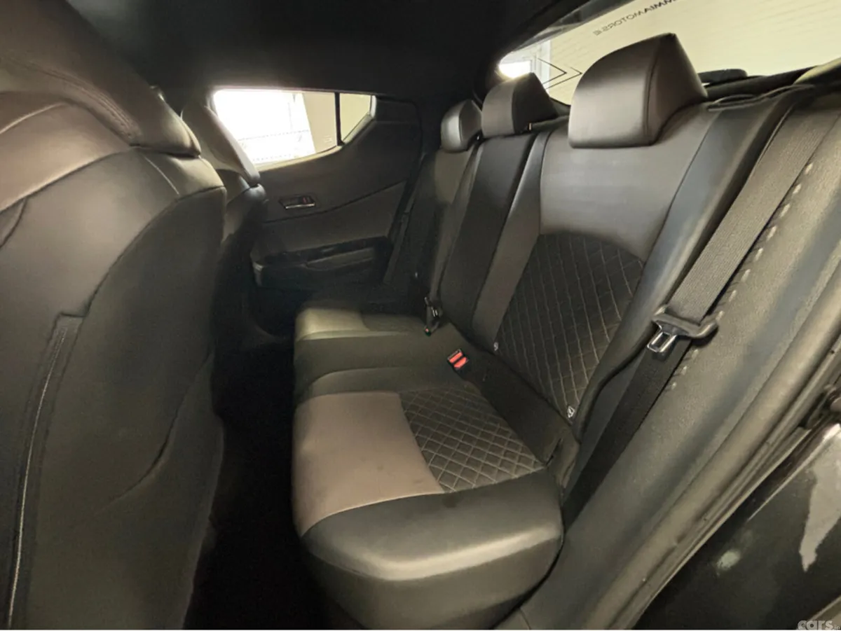 Toyota C-HR SUV, Petrol Hybrid, 2020, Black