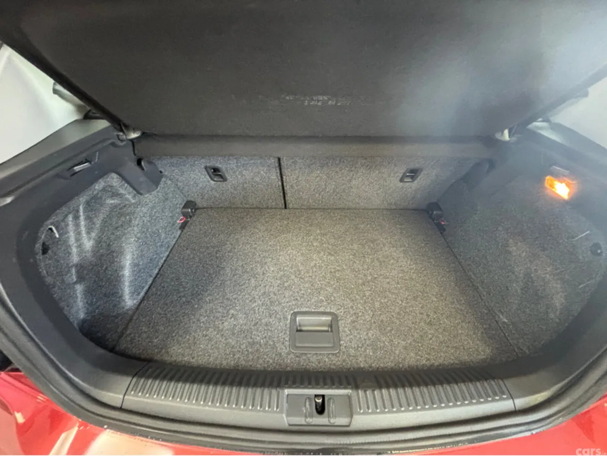 Volkswagen Polo Hatchback, Petrol, 2016, Red