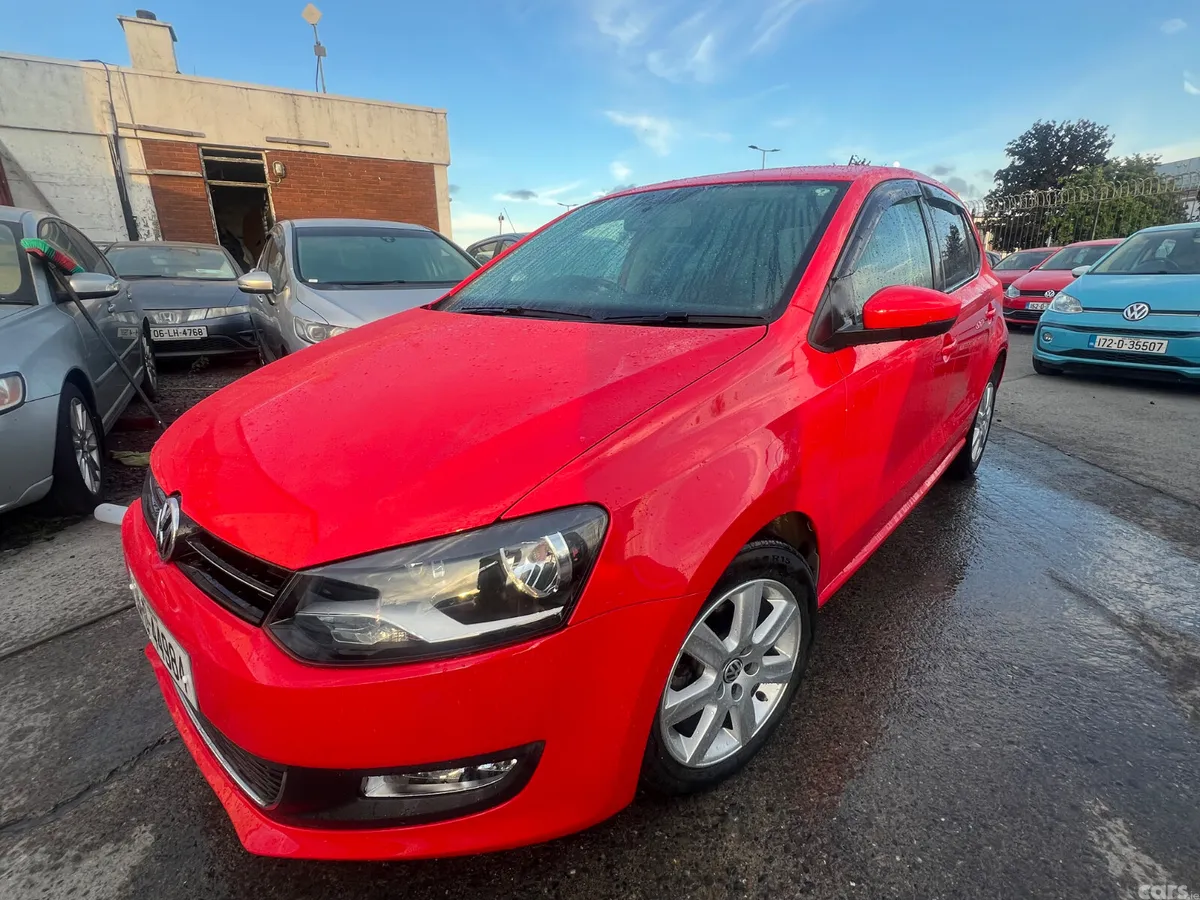 Volkswagen Polo Hatchback, Petrol, 2013, Red