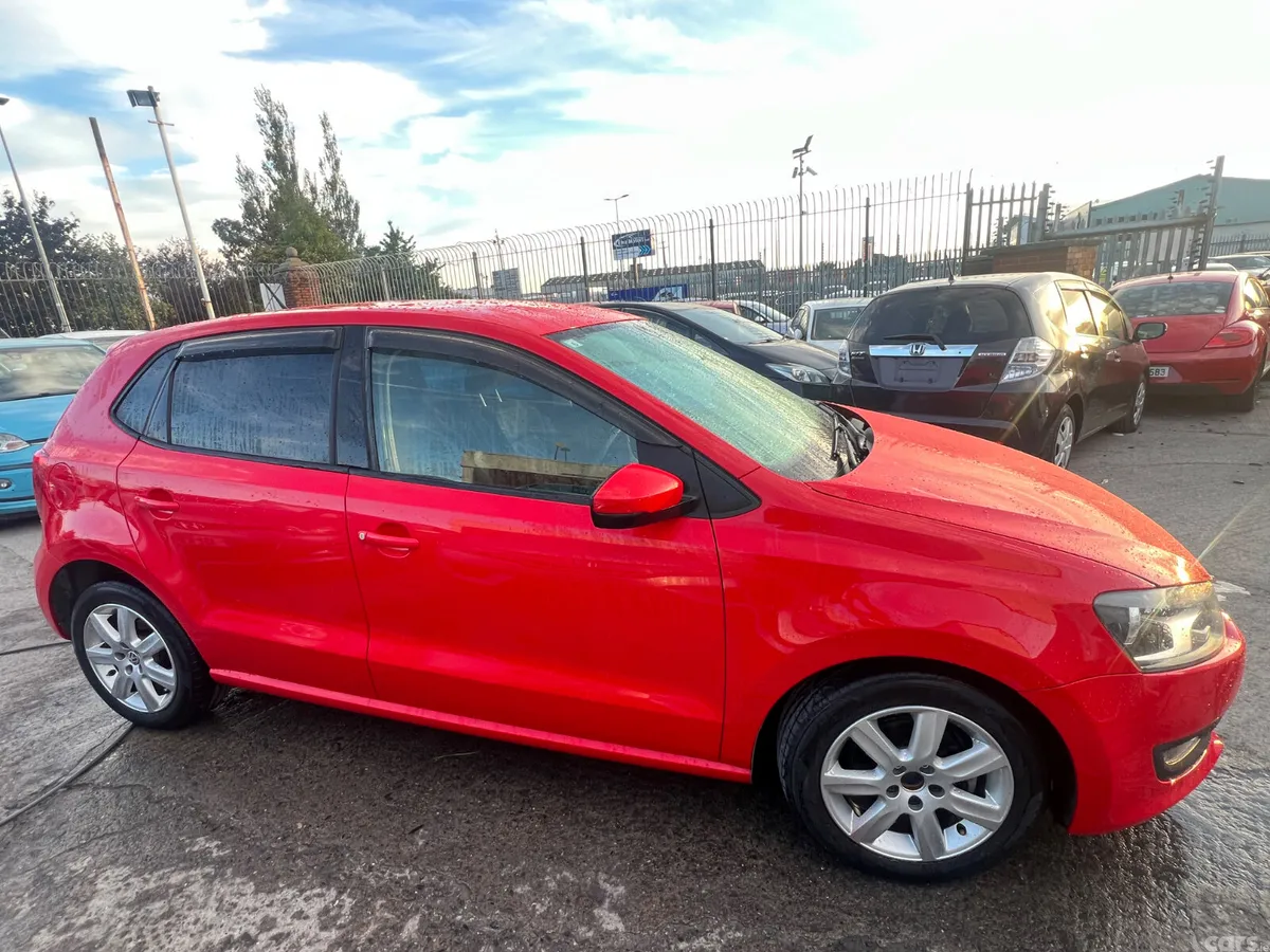 Volkswagen Polo Hatchback, Petrol, 2013, Red
