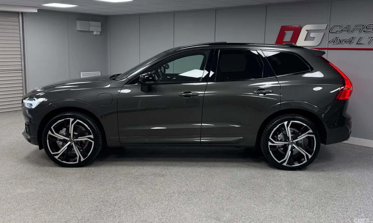 Volvo XC60 SUV, Petrol Plug-in Hybrid, 2021, Grey