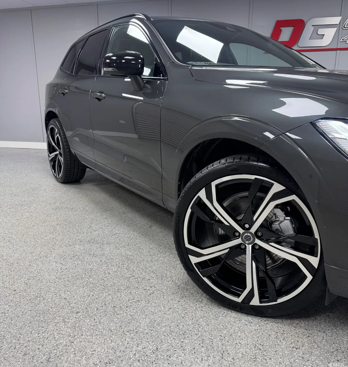 Volvo XC60 SUV, Petrol Plug-in Hybrid, 2021, Grey