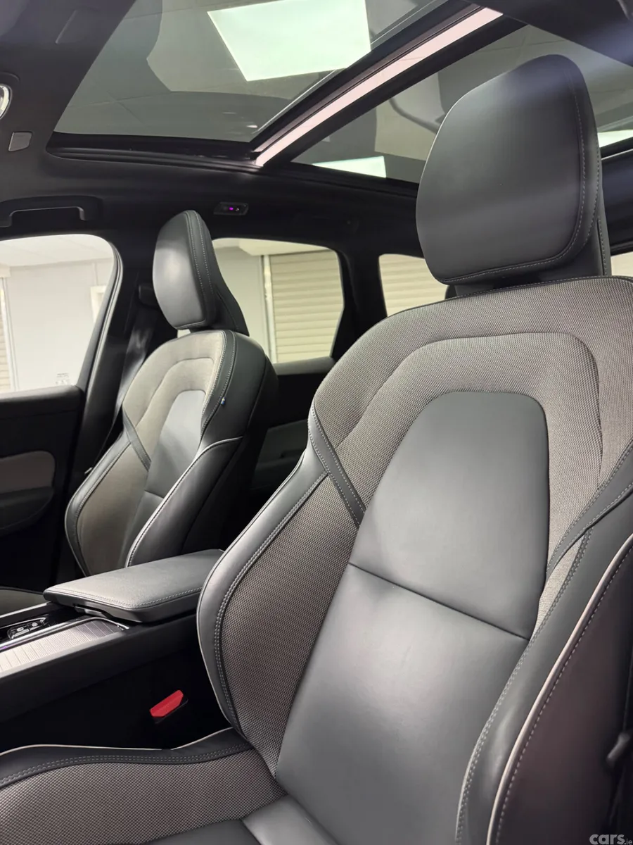 Volvo XC60 SUV, Petrol Plug-in Hybrid, 2021, Grey