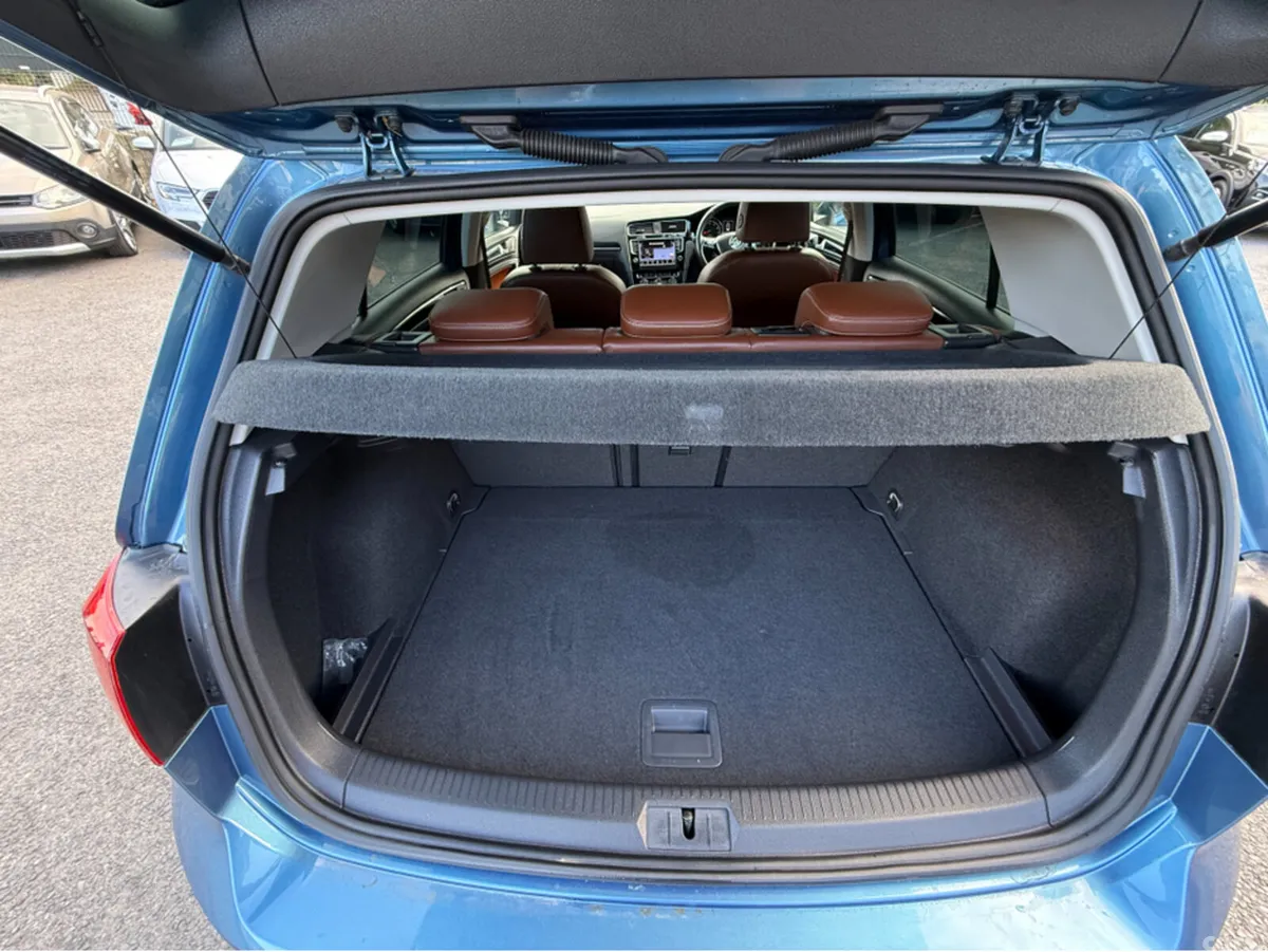 Volkswagen Golf Hatchback, Petrol, 2014, Blue