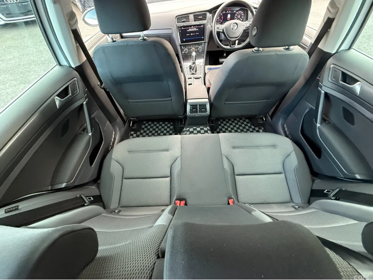 Volkswagen Golf Estate, Diesel, 2019, White