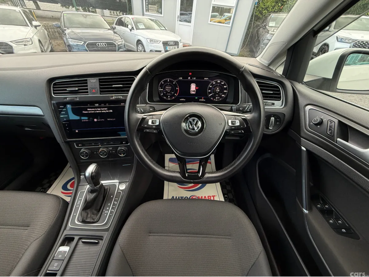 Volkswagen Golf Estate, Diesel, 2019, White