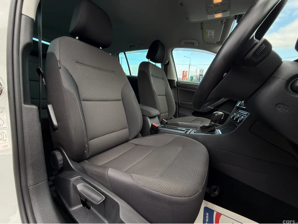 Volkswagen Golf Estate, Diesel, 2019, White