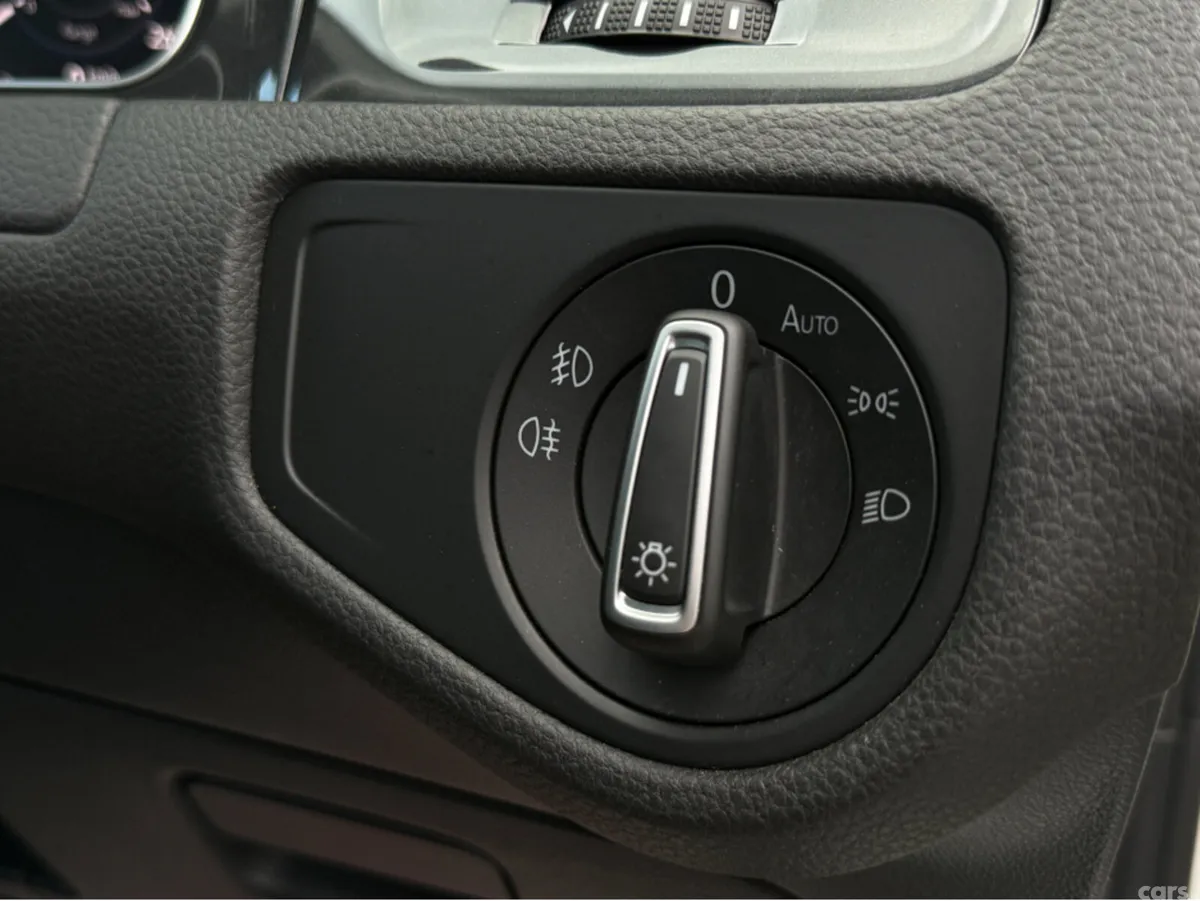 Volkswagen Golf Estate, Diesel, 2019, White