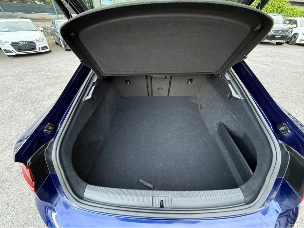 Volkswagen Arteon Saloon, Petrol, 2017, Blue