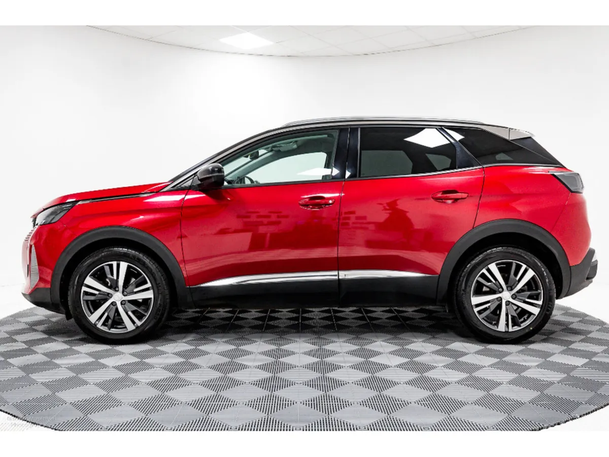 Peugeot 3008 SUV, Diesel, 2023, Red