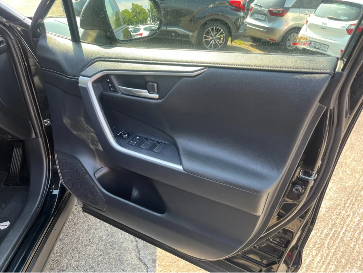Toyota RAV4 SUV, Petrol Hybrid, 2021, Black