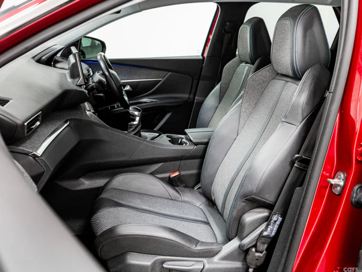 Peugeot 3008 SUV, Diesel, 2022, Red