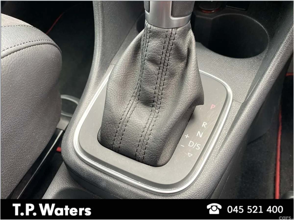 Volkswagen Polo Hatchback, Petrol, 2017, Red