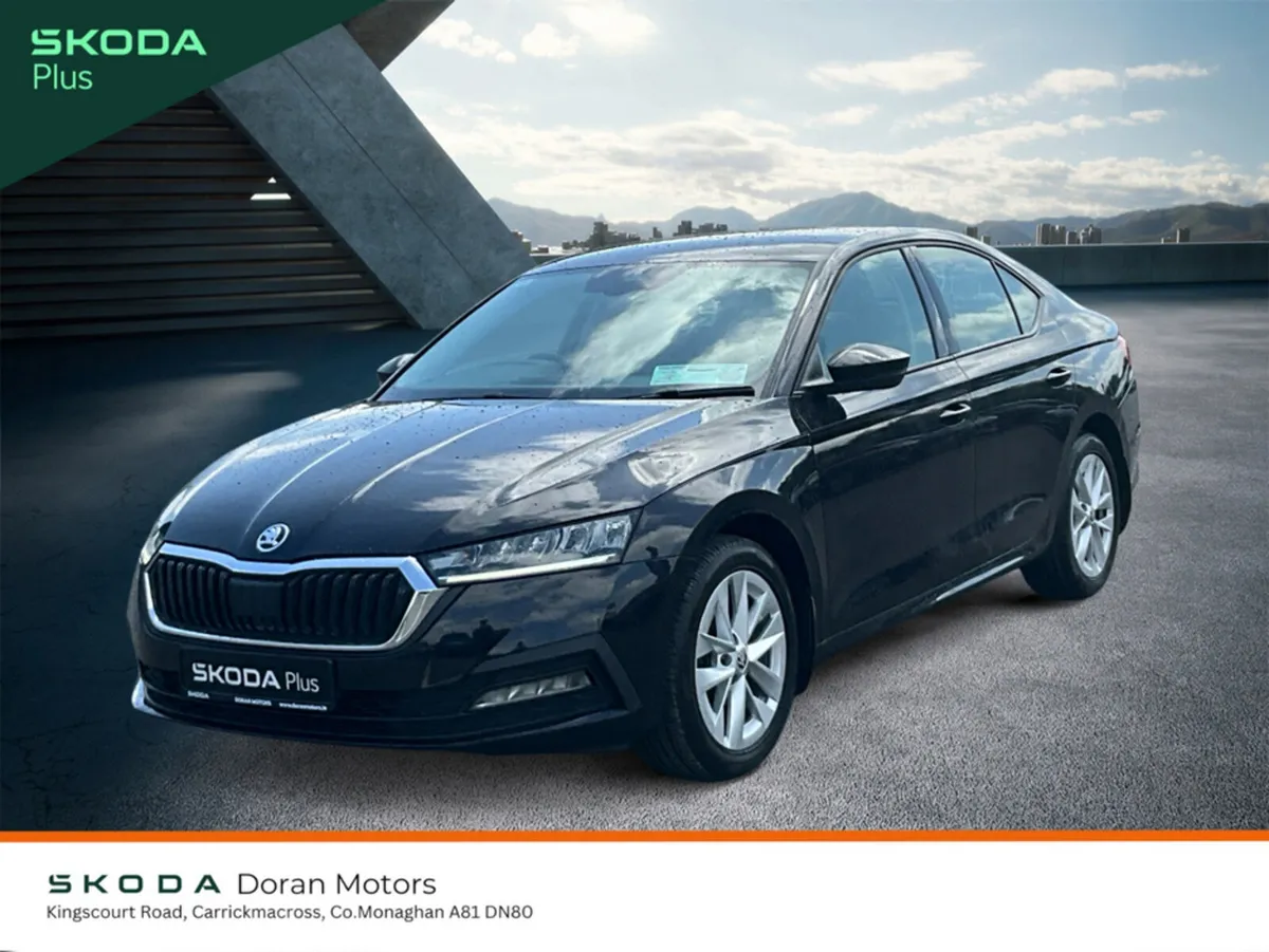 Skoda Octavia Hatchback, Diesel, 2022, Black