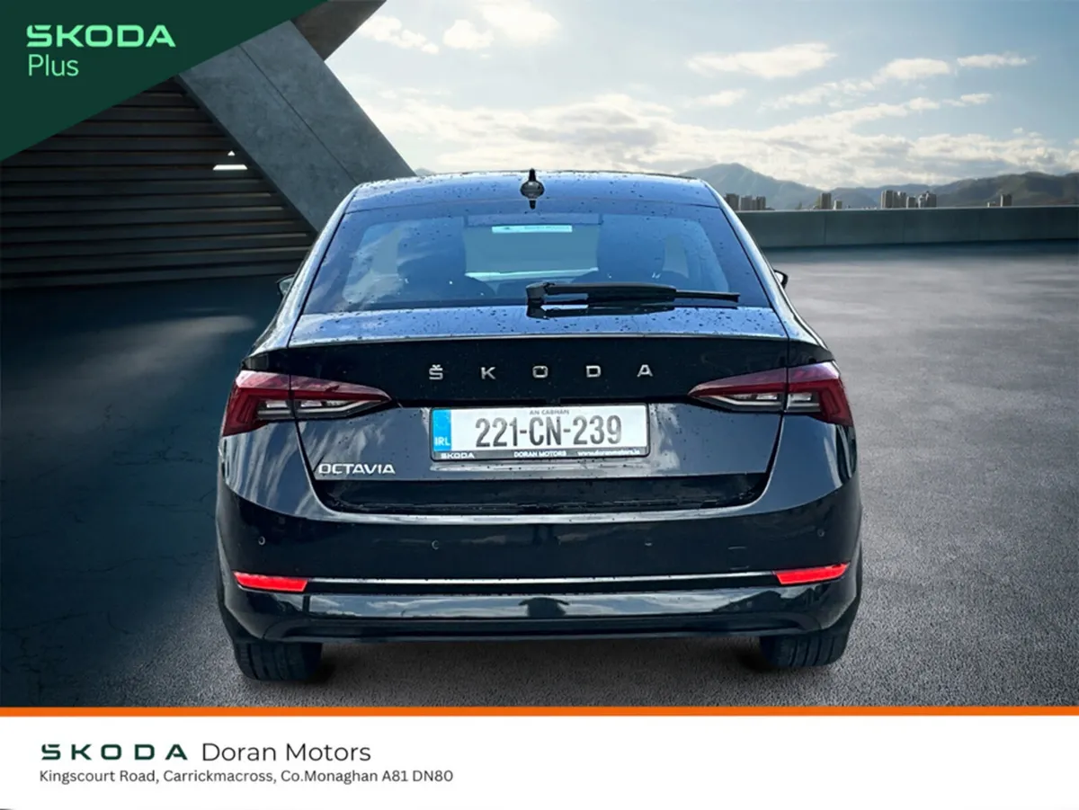 Skoda Octavia Hatchback, Diesel, 2022, Black