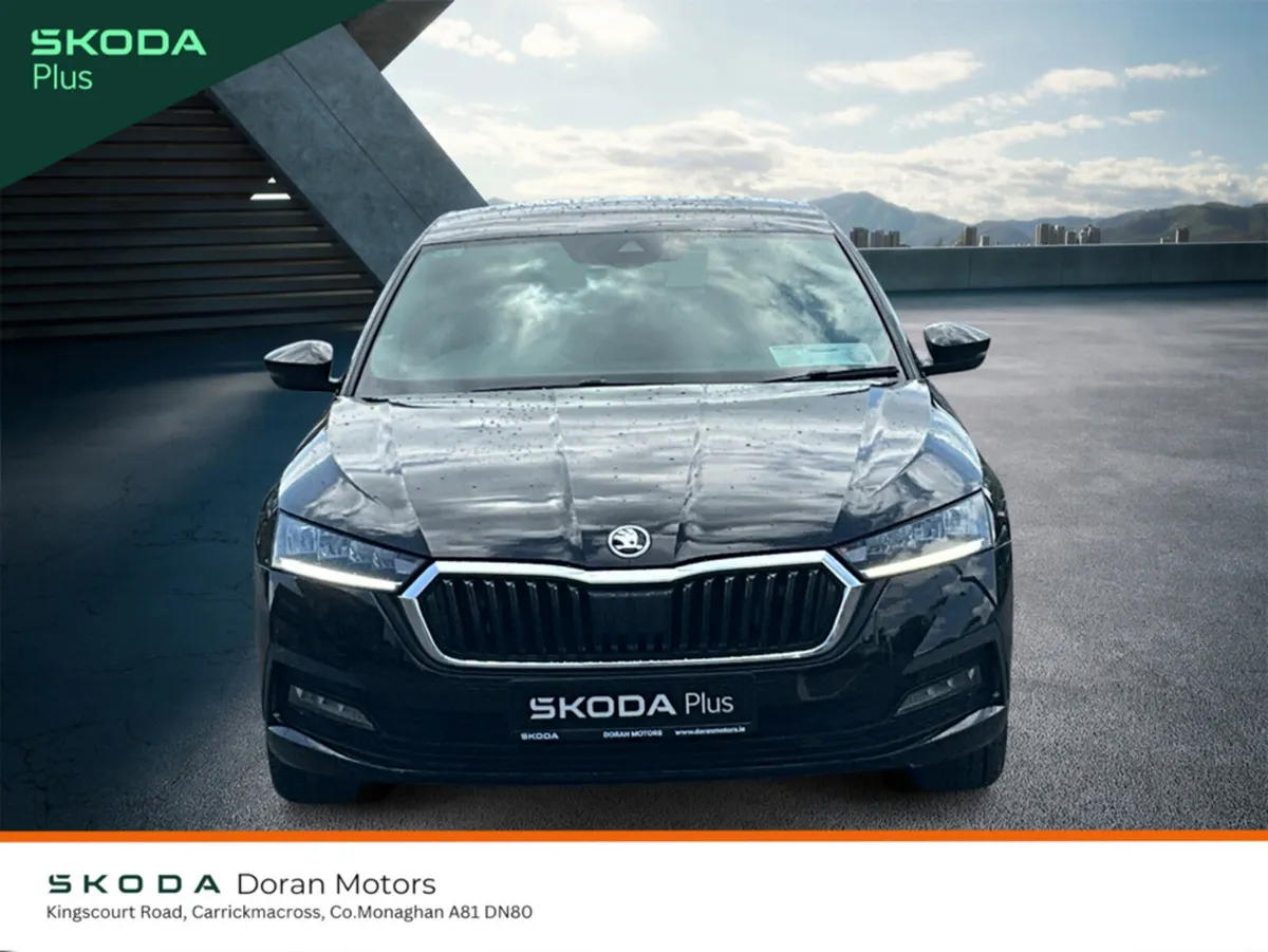 Skoda Octavia Hatchback, Diesel, 2022, Black