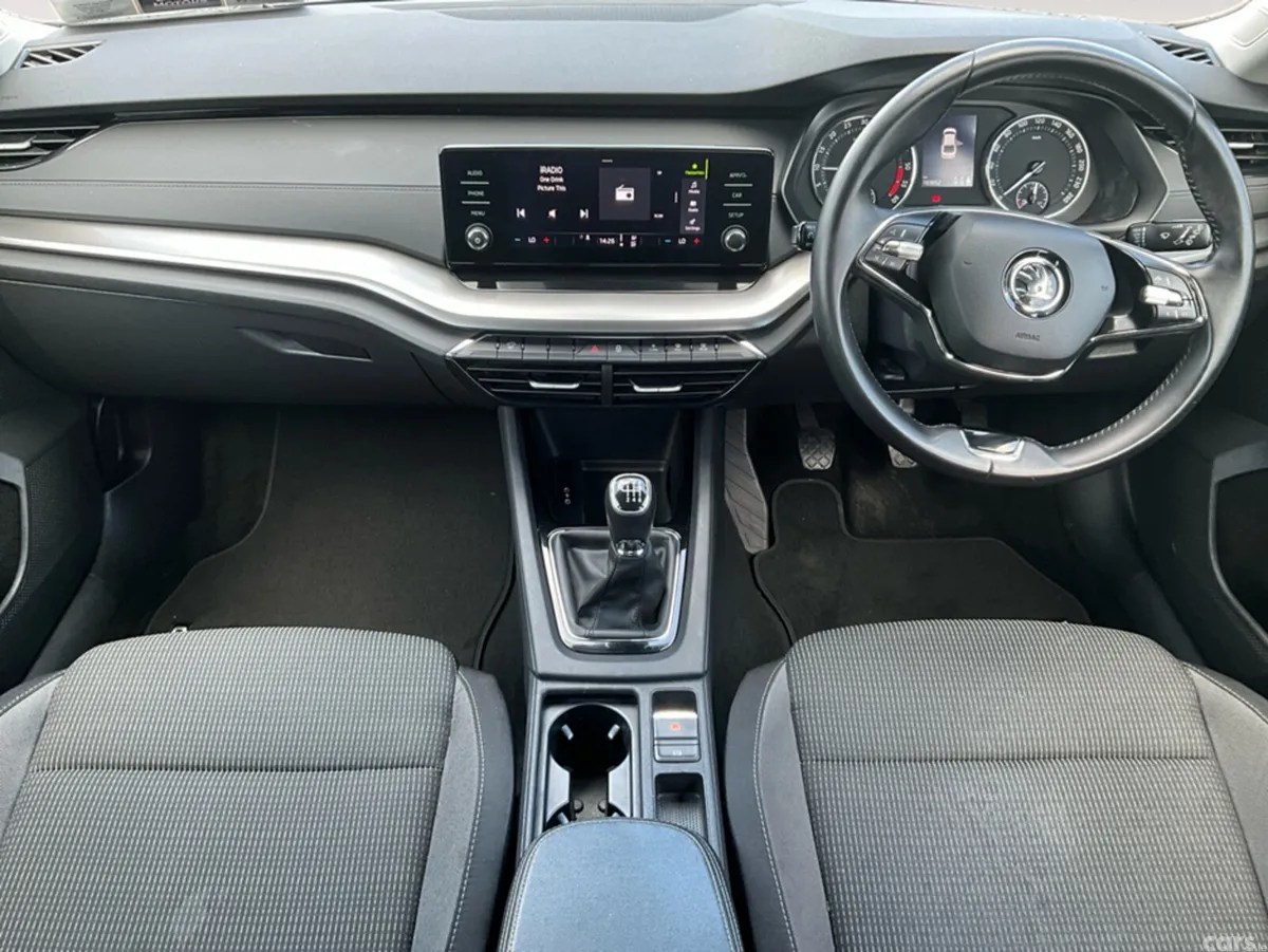 Skoda Octavia Hatchback, Diesel, 2022, Black