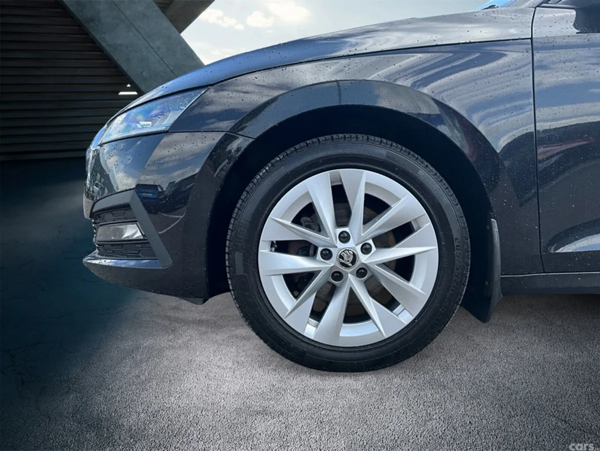 Skoda Octavia Hatchback, Diesel, 2022, Black