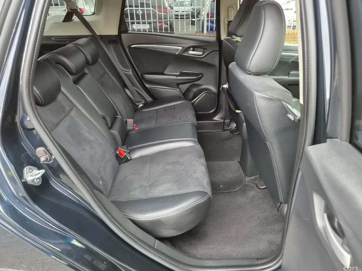 Honda Shuttle SUV, Petrol Hybrid, 2016, Blue