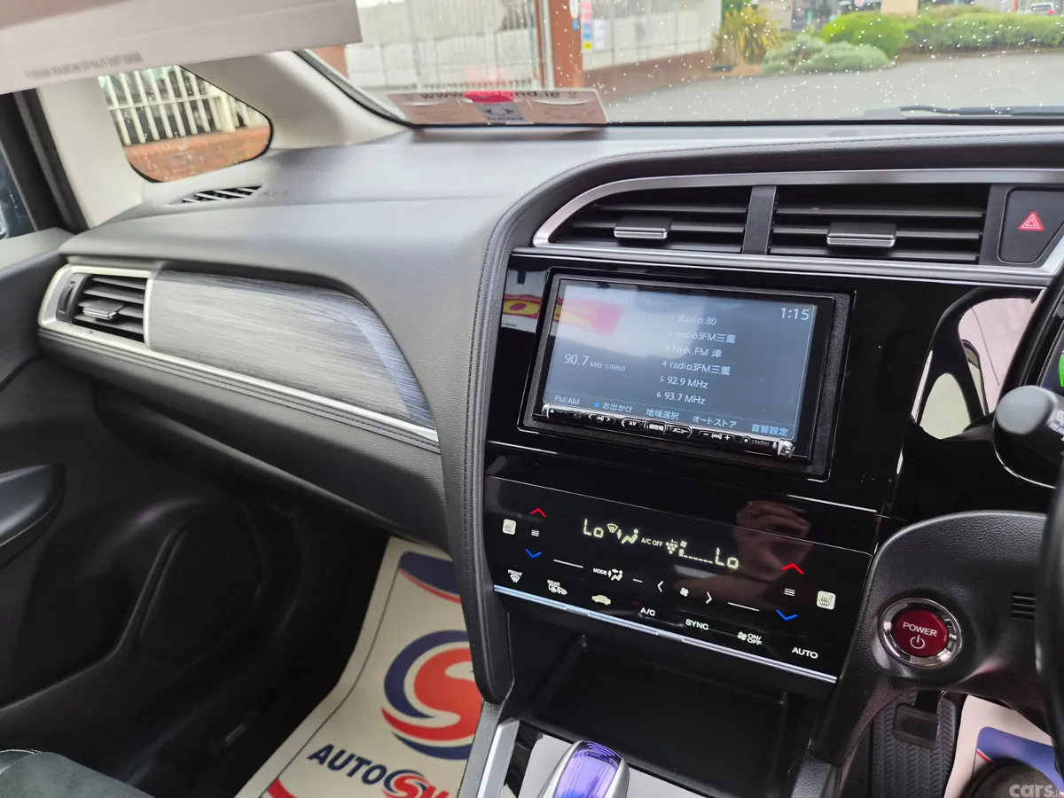 Honda Shuttle SUV, Petrol Hybrid, 2016, Blue