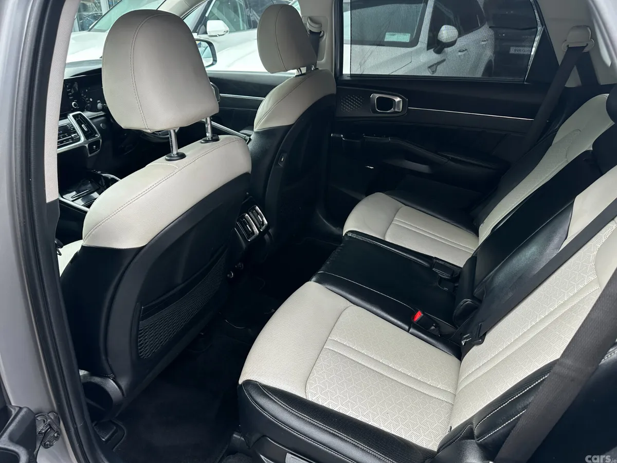 Kia Sorento SUV, Diesel, 2022, Grey