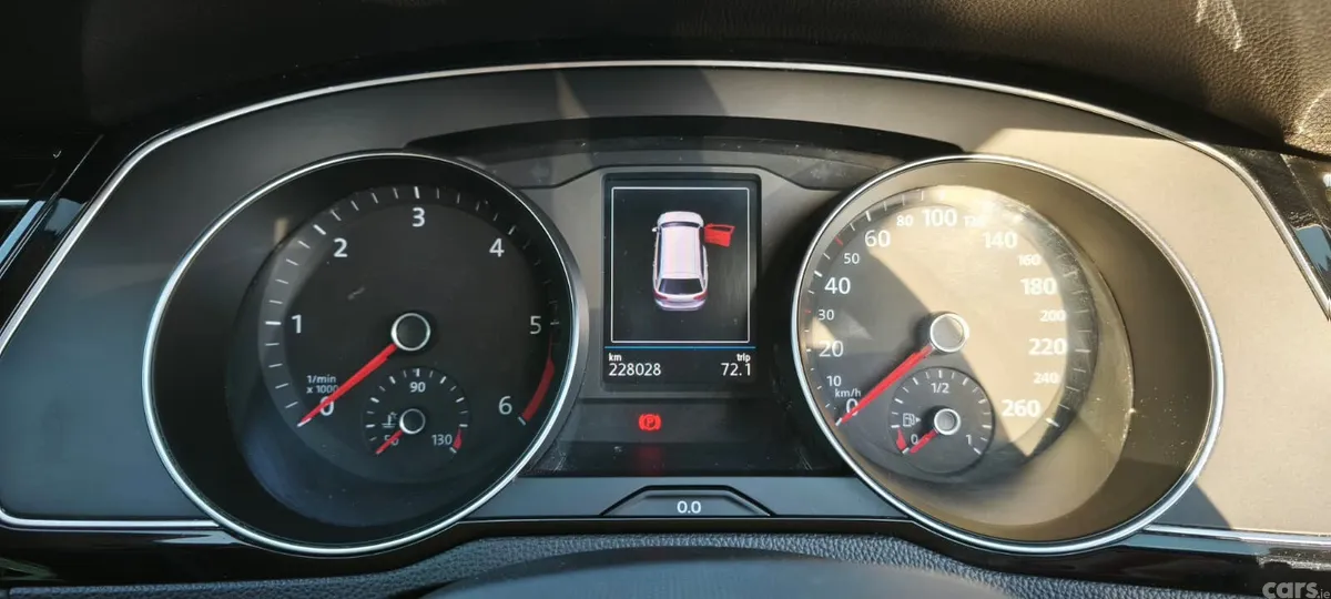 Volkswagen Passat Estate, Diesel, 2021, Grey