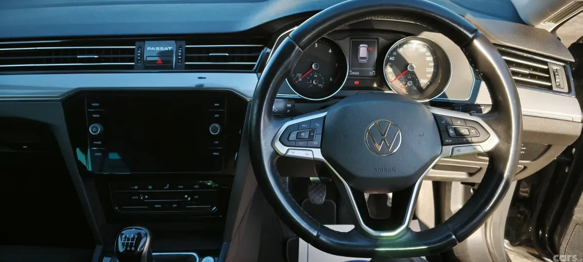 Volkswagen Passat Estate, Diesel, 2021, Grey