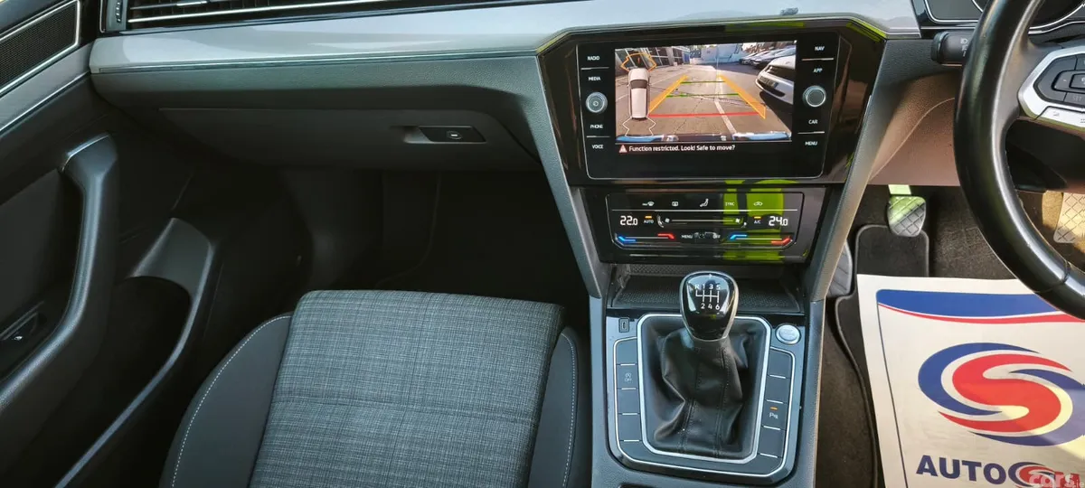 Volkswagen Passat Estate, Diesel, 2021, Grey