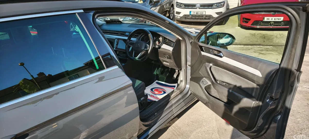 Volkswagen Passat Estate, Diesel, 2021, Grey