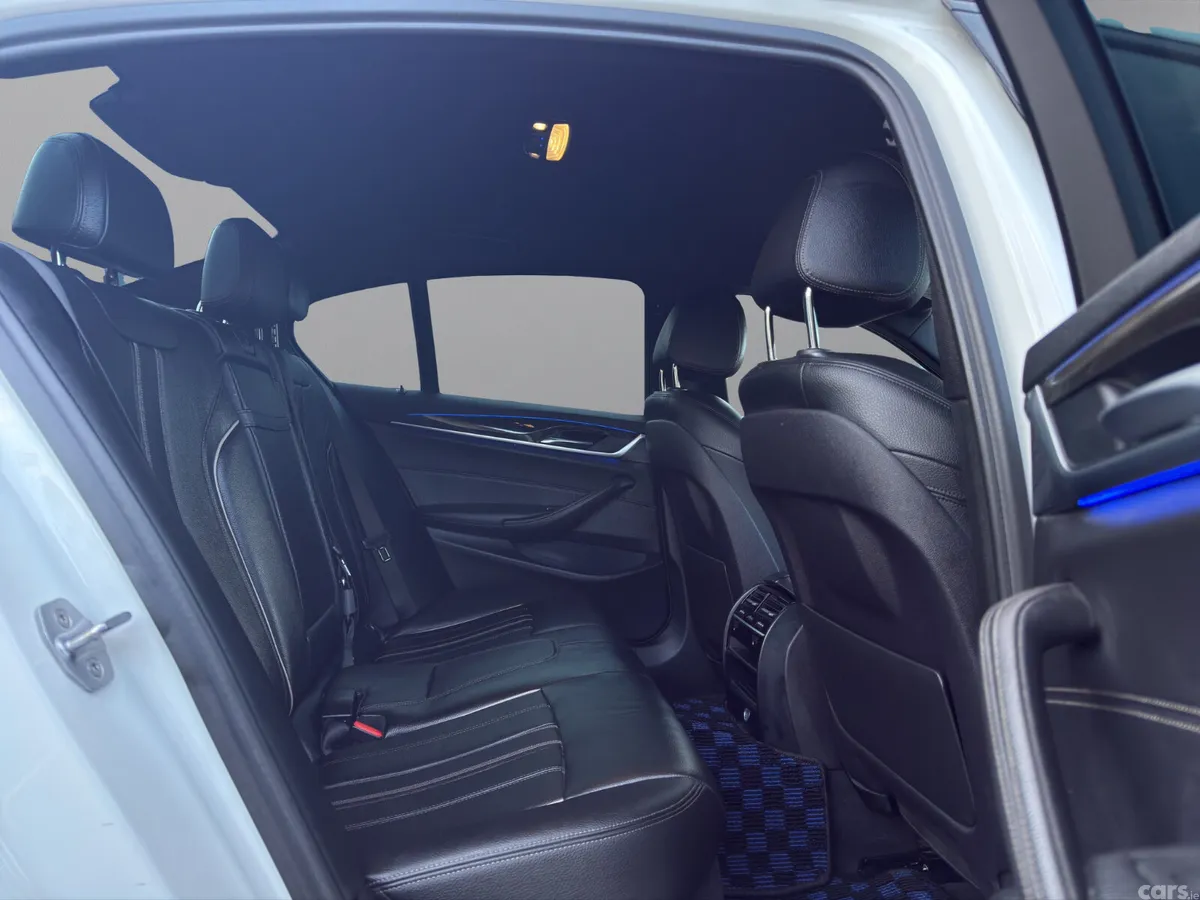BMW 5-Series Saloon, Petrol, 2018, White