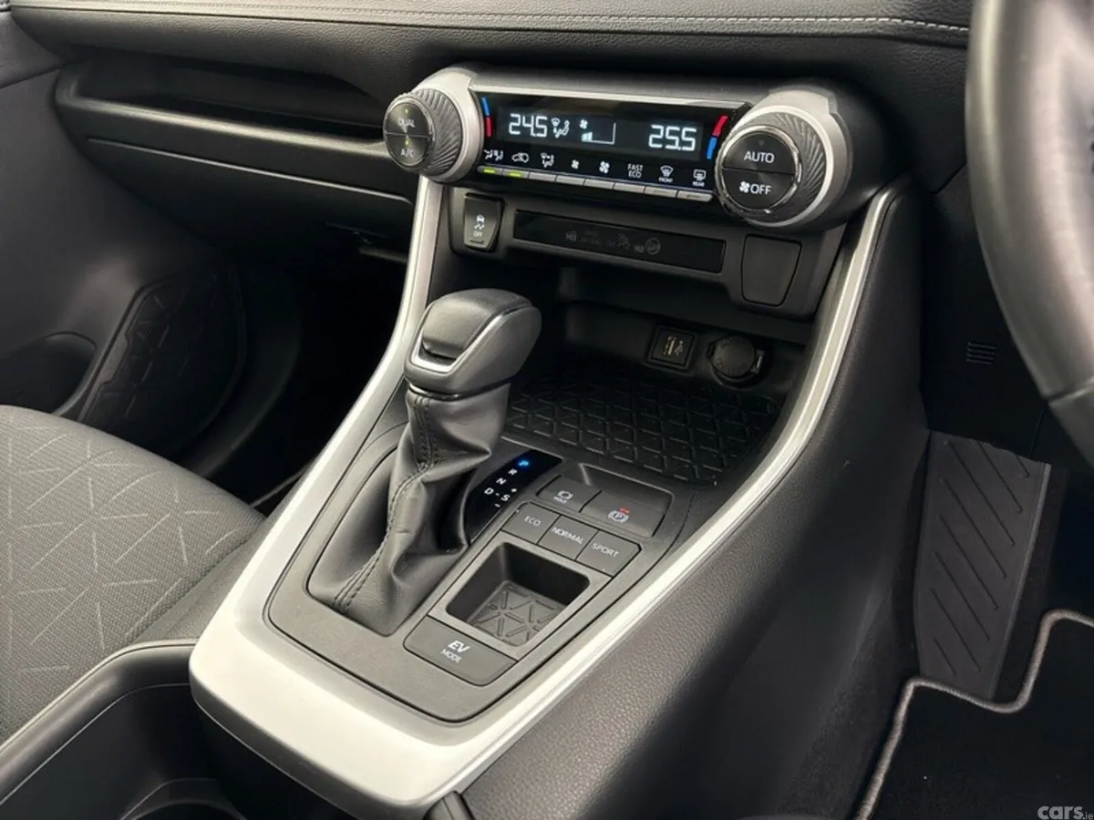 Toyota RAV4 SUV, Petrol Hybrid, 2024, Grey