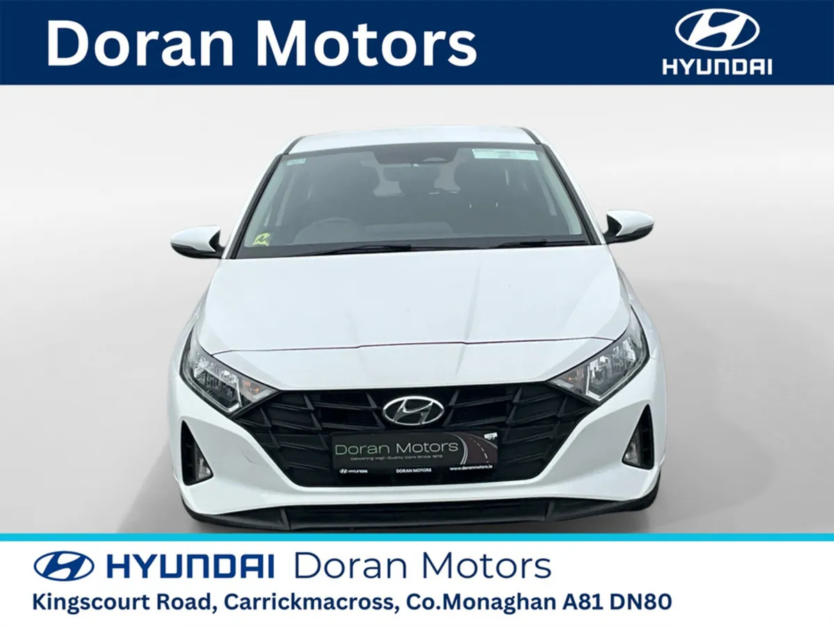 Hyundai i20 Hatchback, Petrol, 2022, White