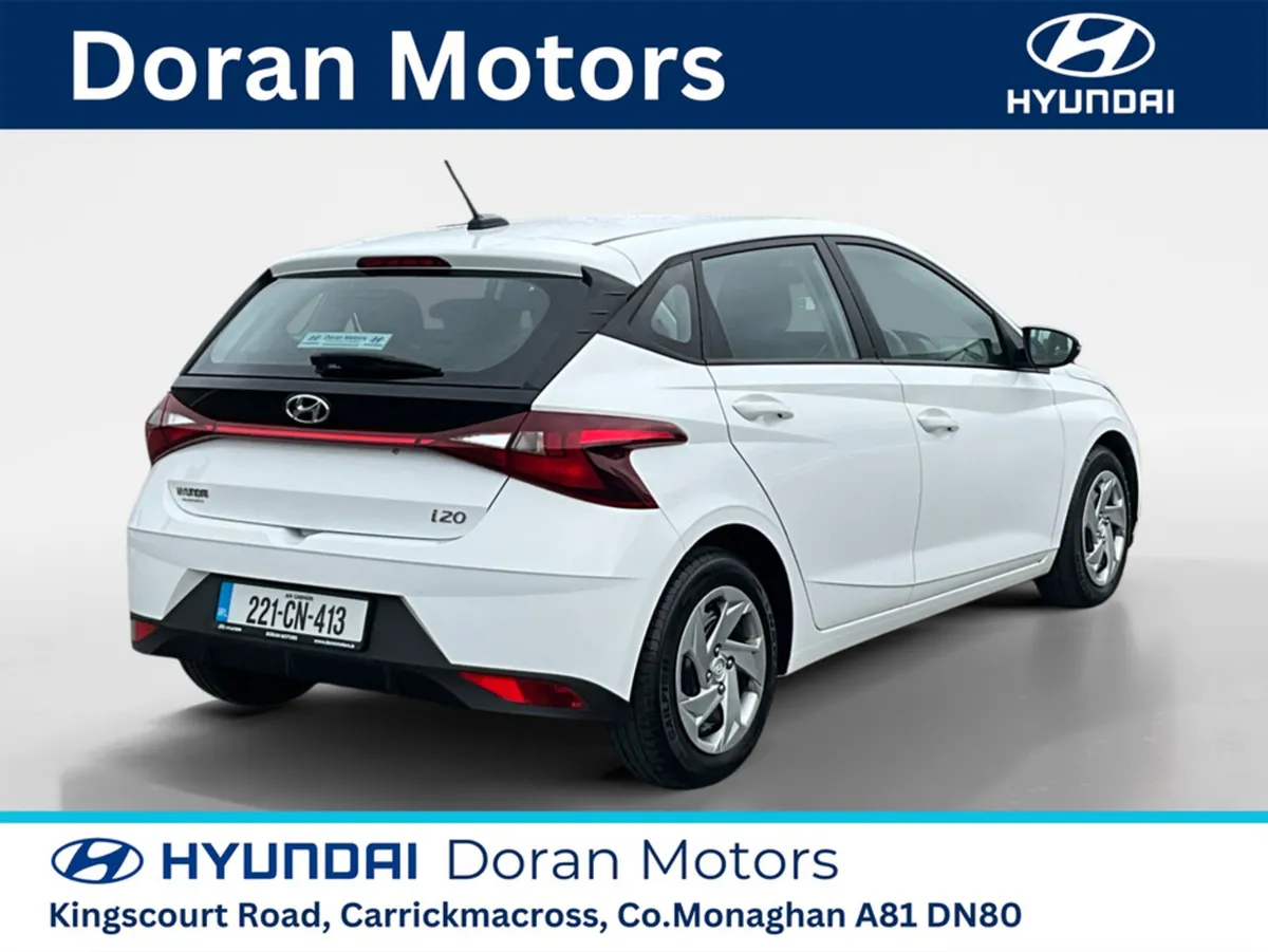 Hyundai i20 Hatchback, Petrol, 2022, White