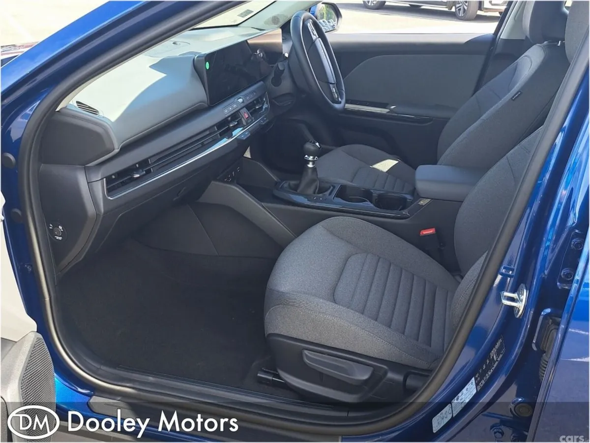 Kia K4 Hatchback, Petrol, 2027, 