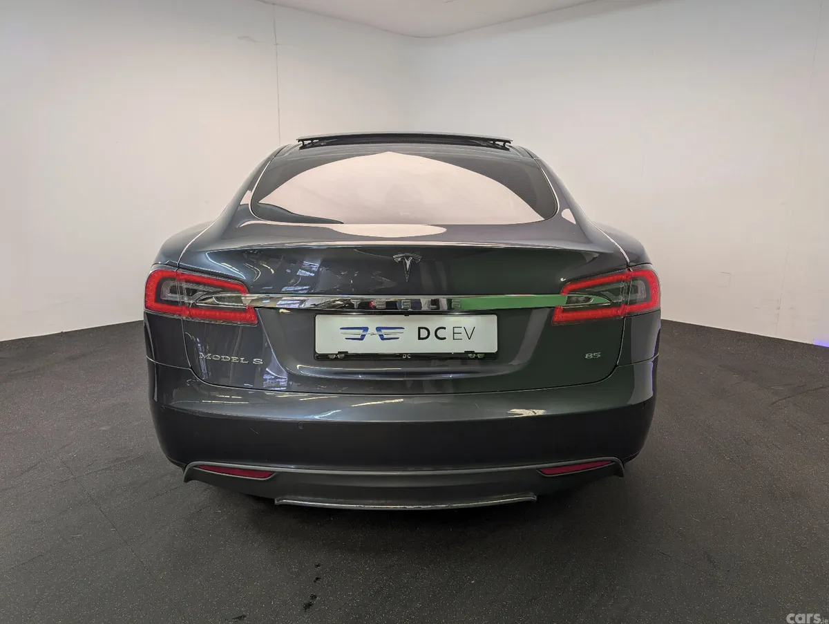Tesla Model S Hatchback, Electric, 2014, Grey