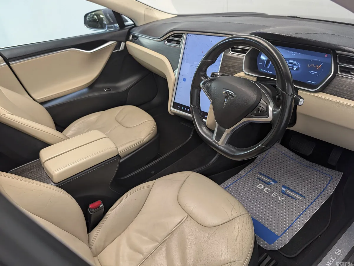 Tesla Model S Hatchback, Electric, 2014, Grey