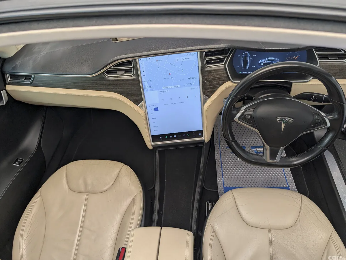 Tesla Model S Hatchback, Electric, 2014, Grey