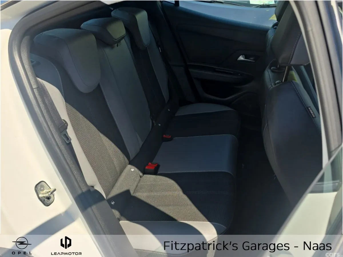 Opel Mokka SUV, Petrol, 2025, White