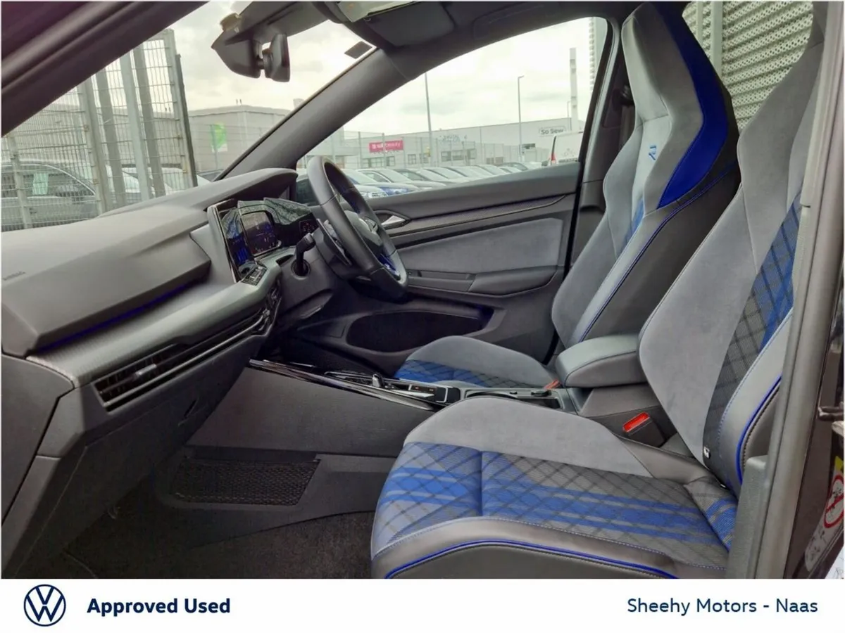 Volkswagen Golf Hatchback, Petrol, 2023, Black