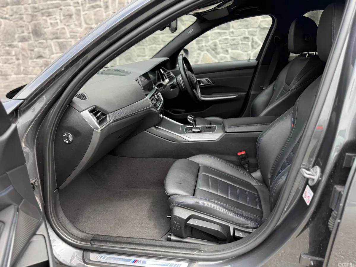 BMW 3-Series Estate, Diesel, 2021, Grey