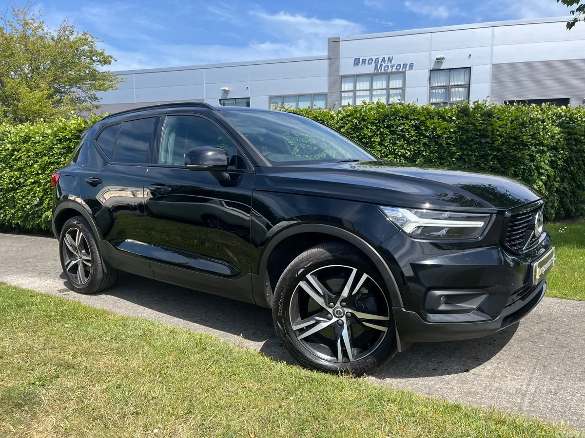 Volvo XC40 SUV, Petrol Plug-in Hybrid, 2020, Black