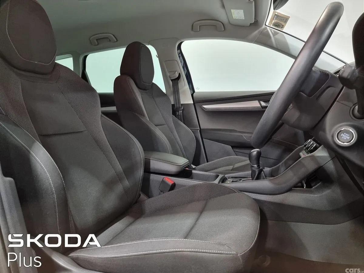 Skoda Karoq SUV, Diesel, 2023, Blue