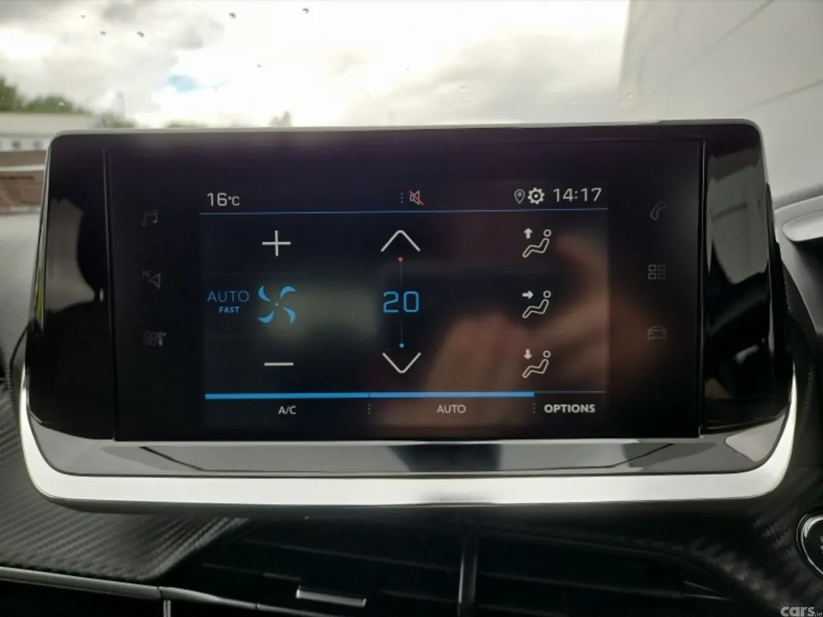 Peugeot 2008 MPV, Petrol, 2021, Grey