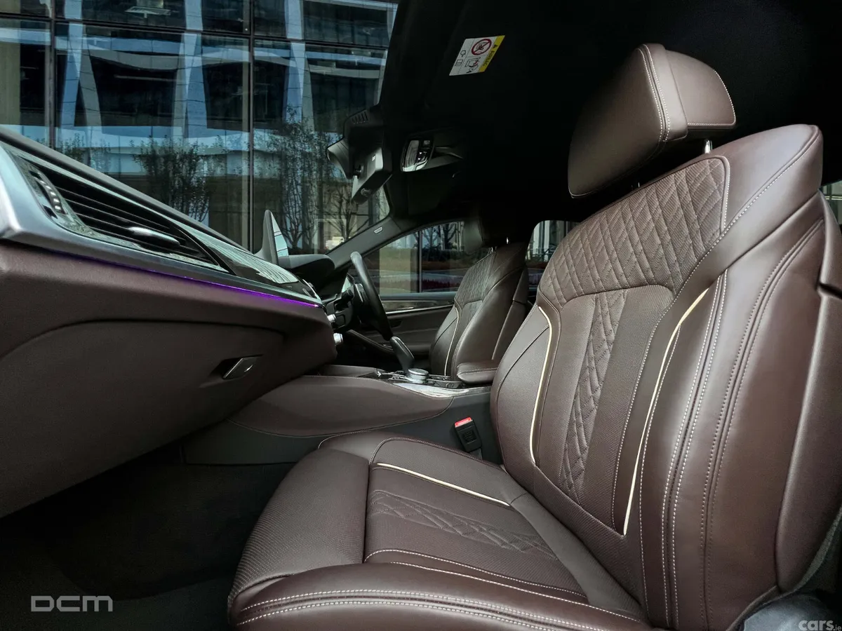 BMW 5-Series Saloon, Petrol Plug-in Hybrid, 2020, Black
