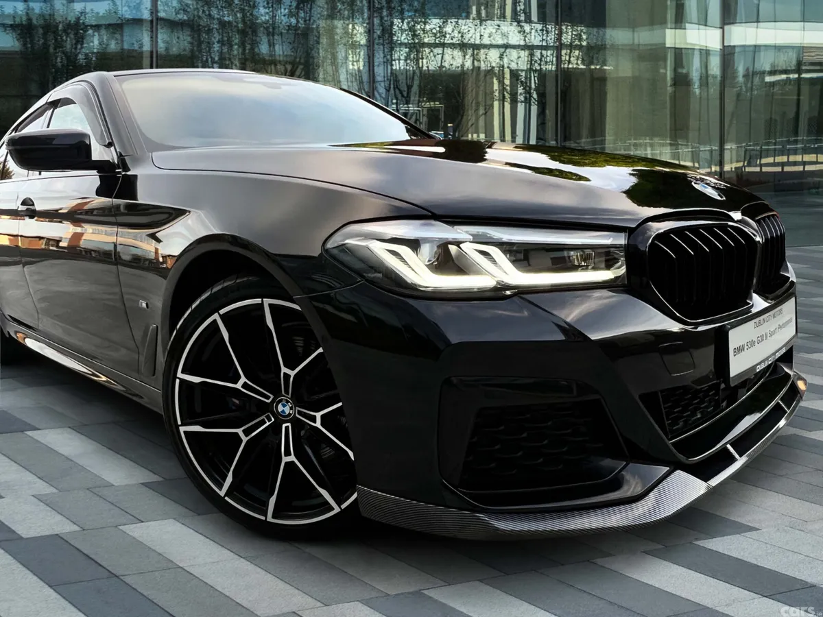 BMW 5-Series Saloon, Petrol Plug-in Hybrid, 2020, Black