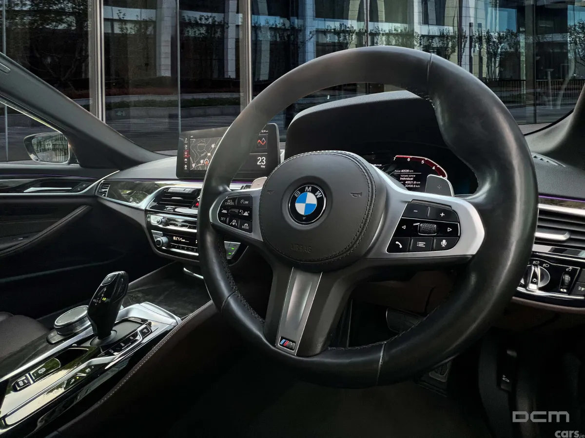 BMW 5-Series Saloon, Petrol Plug-in Hybrid, 2020, Black