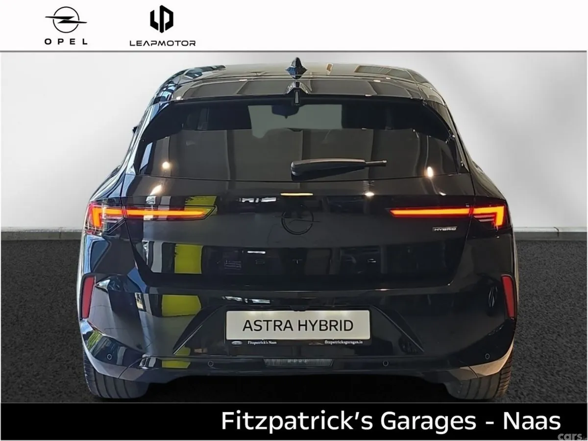 Opel Astra Hatchback, Petrol Hybrid, 2026, Black