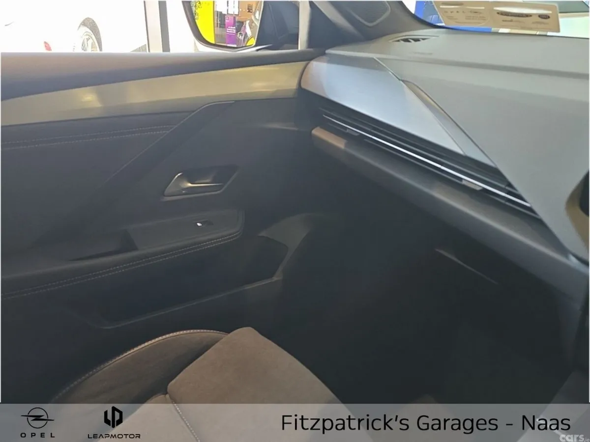 Opel Astra Hatchback, Petrol Hybrid, 2026, Black