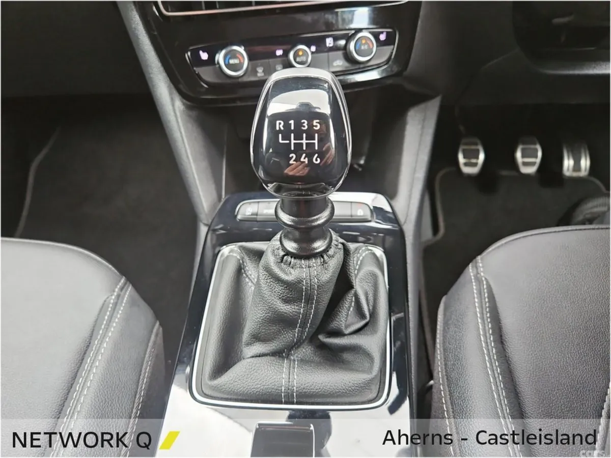 Opel Mokka SUV, Petrol, 2024, White