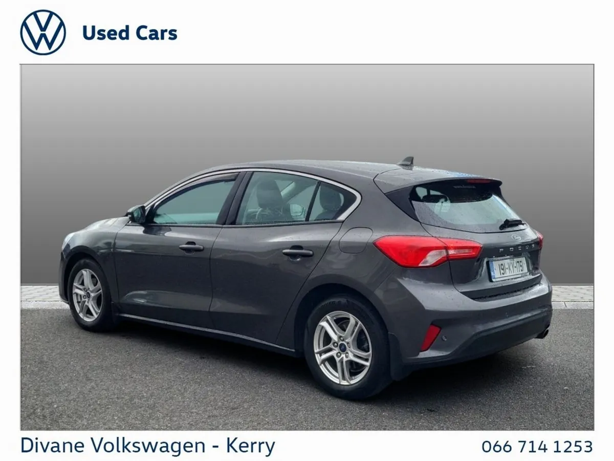 Ford Focus Hatchback, Petrol, 2019, Grey